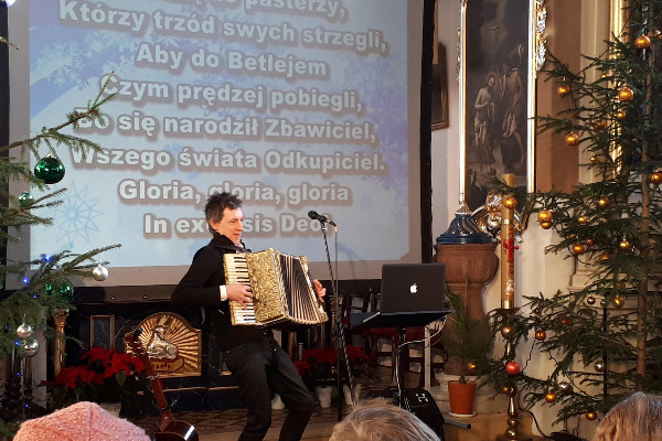 Koncert świąteczny Macieja Miecznikowskiego 